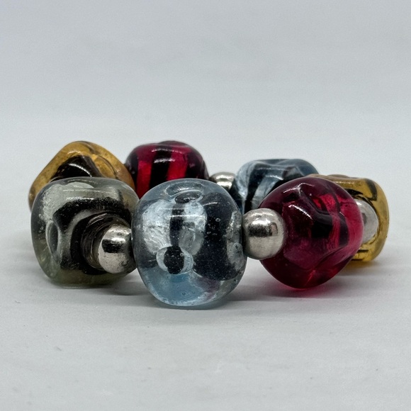 Pier 1 Imports Napkin Rings Set of 6 - Picture 4 of 6